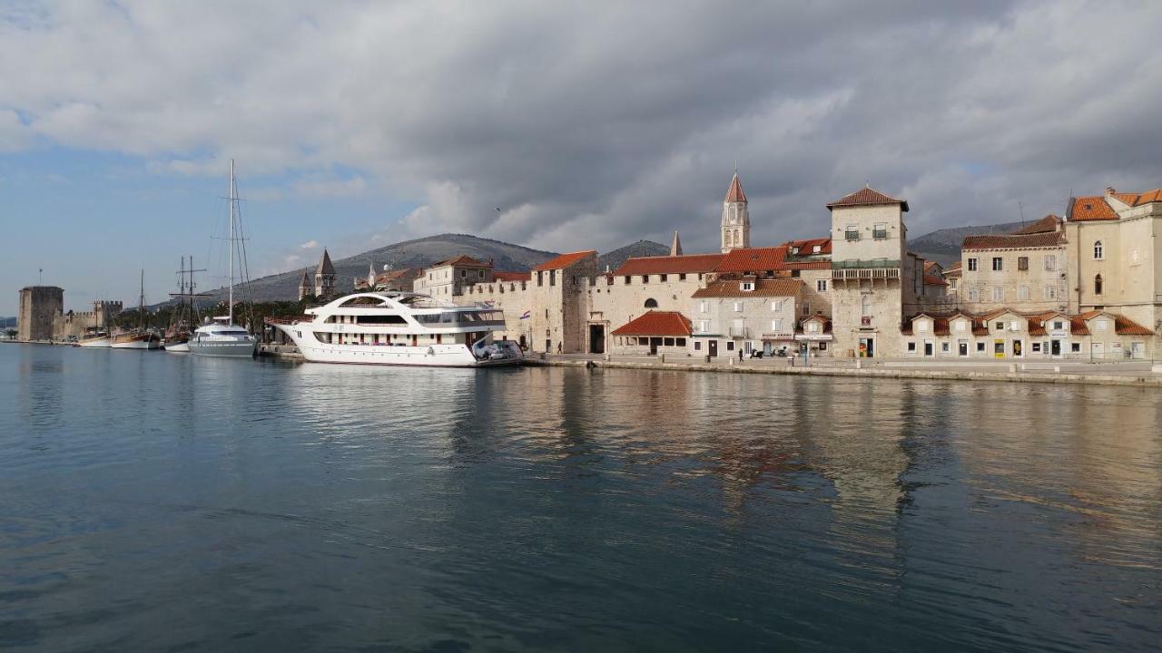 Apartment Tina Trogir Eksteriør bilde